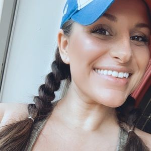 Meet your Posher, Jillian